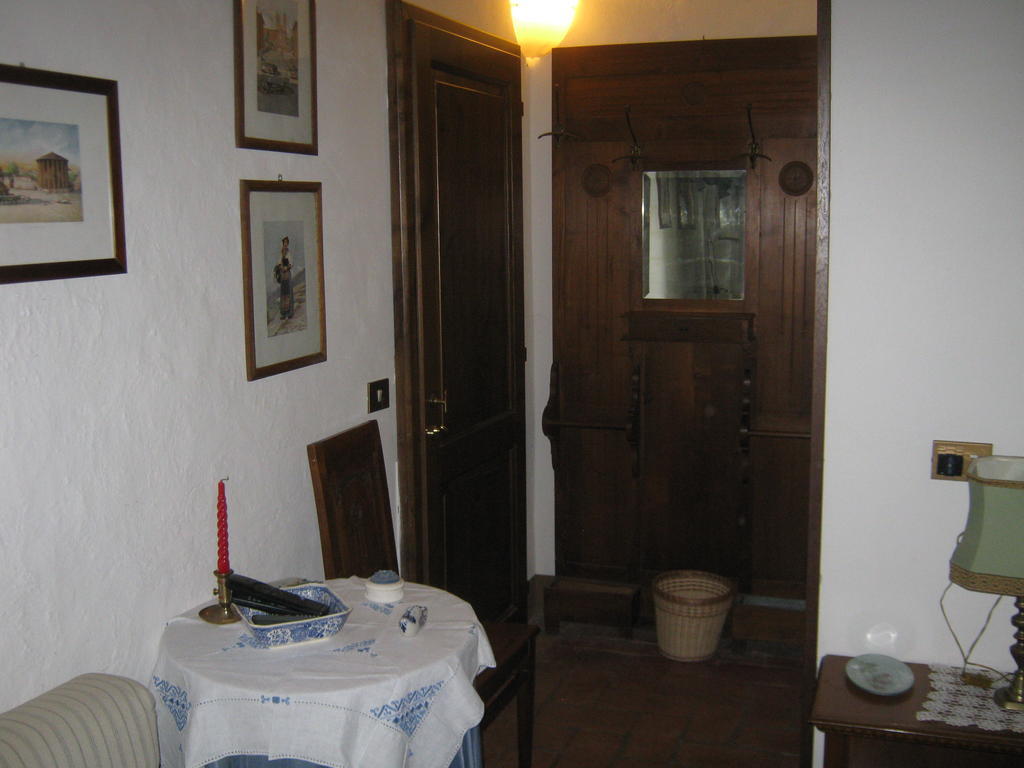 Agriturismo Santa Maria Торита ди Сиена Стая снимка