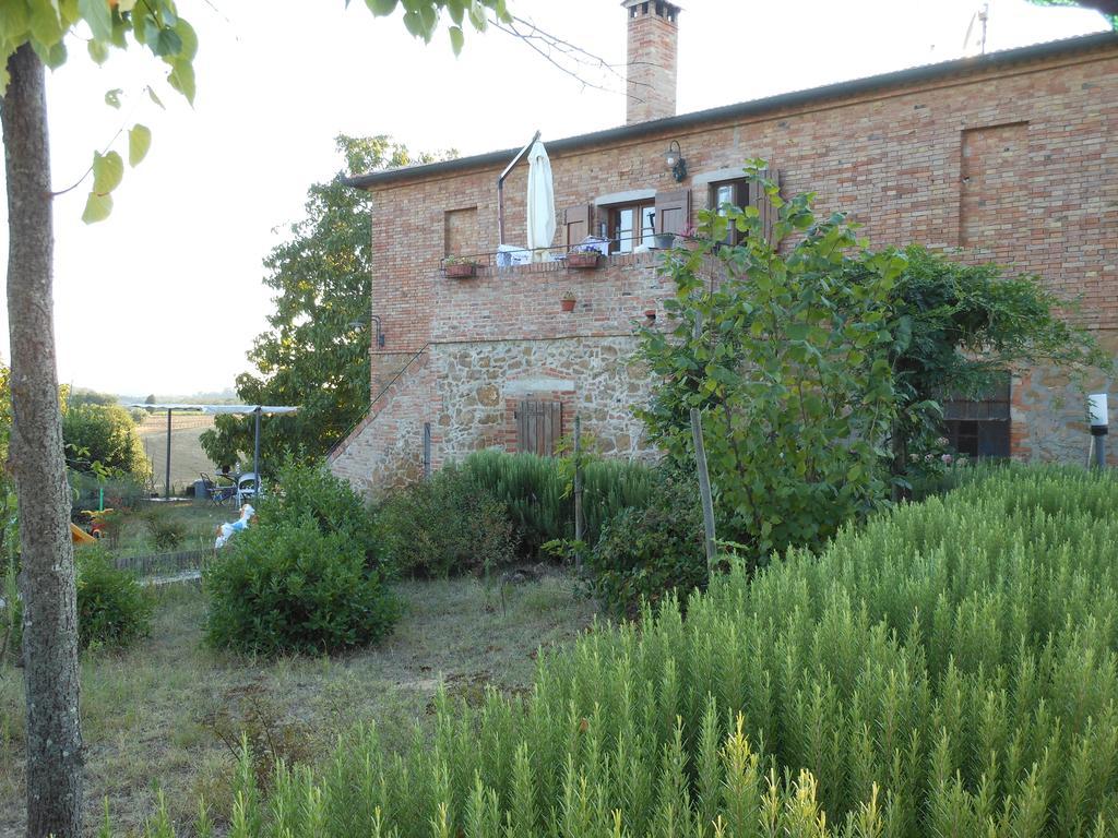 Agriturismo Santa Maria Торита ди Сиена Екстериор снимка