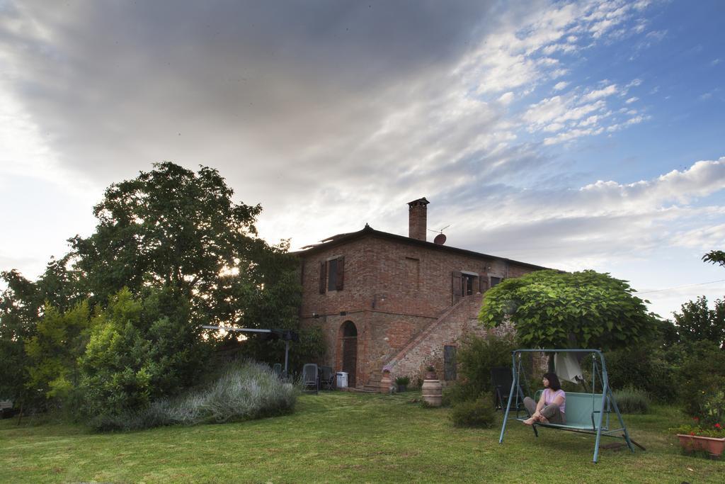 Agriturismo Santa Maria Торита ди Сиена Екстериор снимка